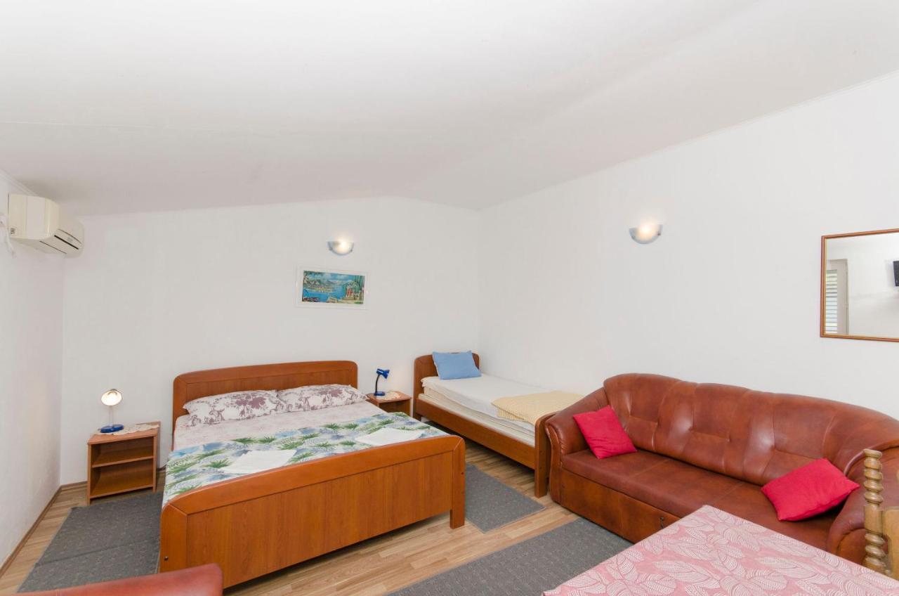 Apartments And Rooms Nike Sobra Quarto foto
